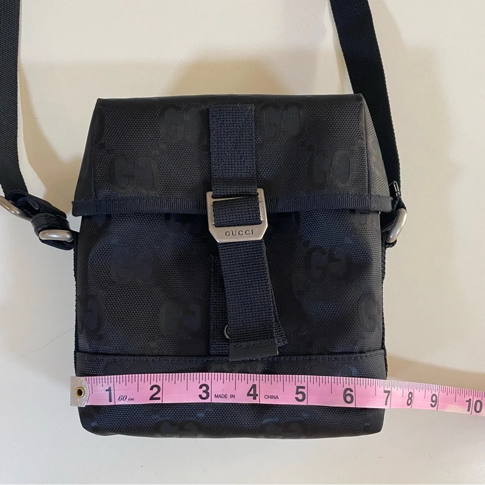 Gucci Supreme Logo Off The Grid Messenger Bag
